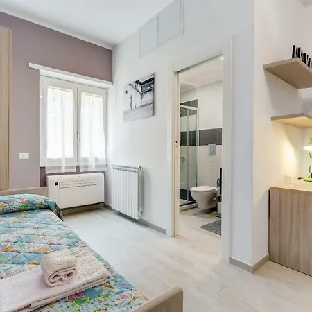 Bright For 5, 2 Bathrooms 아파트 *