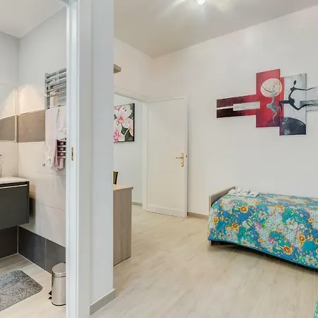 Bright For 5, 2 Bathrooms